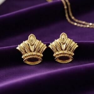 Vintage Trifari Crown Gold Textured Pierced Earrings Signed